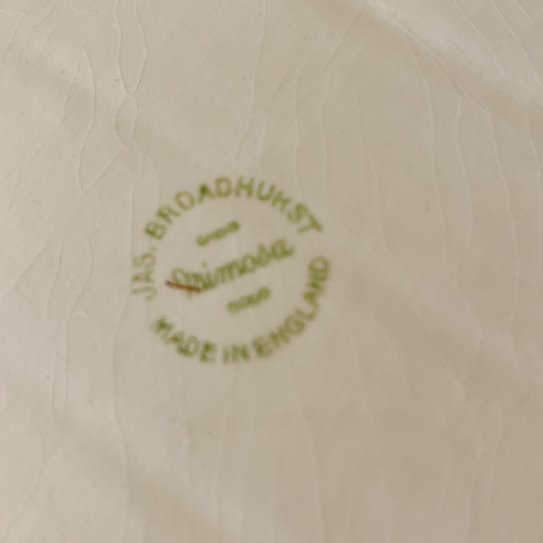 イギリス　可愛いミモザのチーズケース