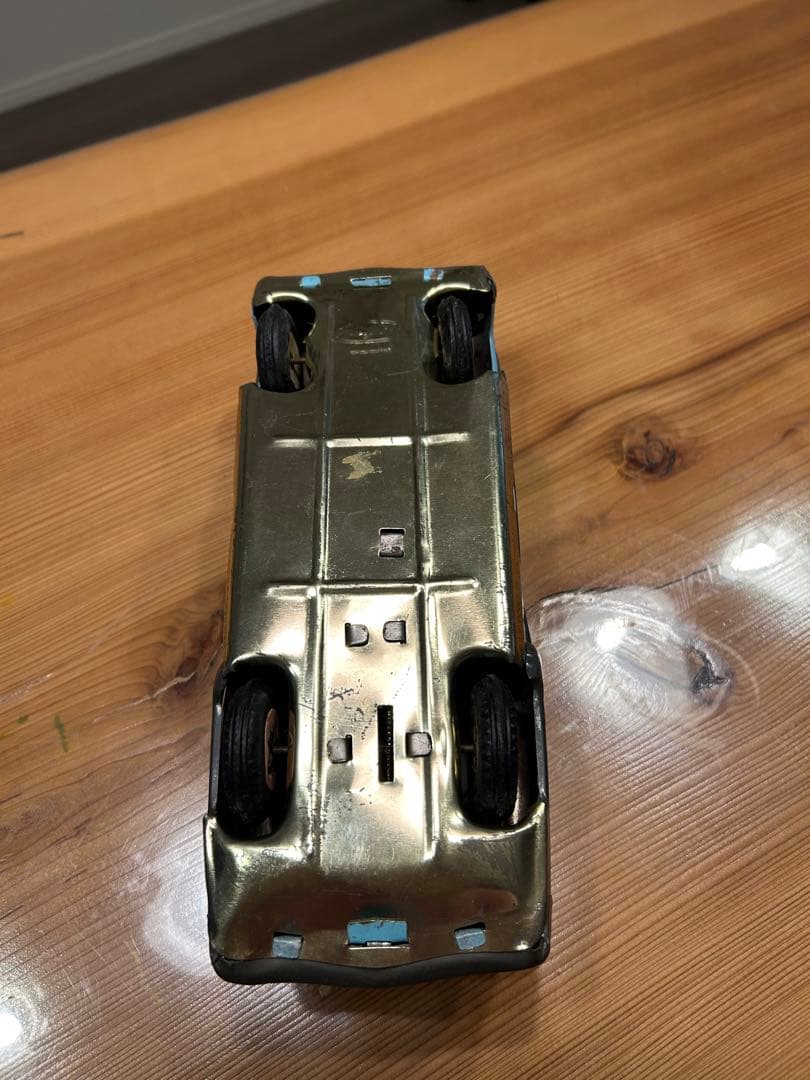 水色クラシックカー金属製モデル 自動車アンティークブリキ玩具