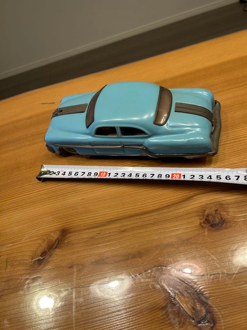 水色クラシックカー金属製モデル 自動車アンティークブリキ玩具