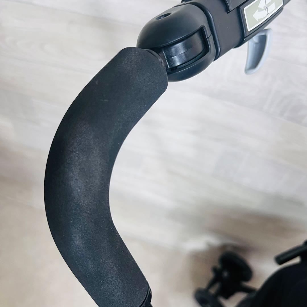 コムペット ミリミリライトα ペットカート 犬用 ブラック