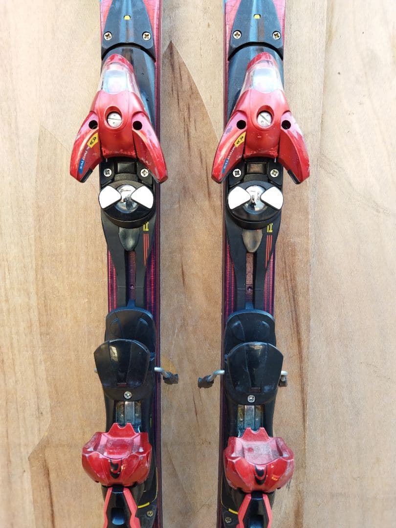 サロモン　SALOMON　EQUIPE 3V スキー板 レッド/イエロー