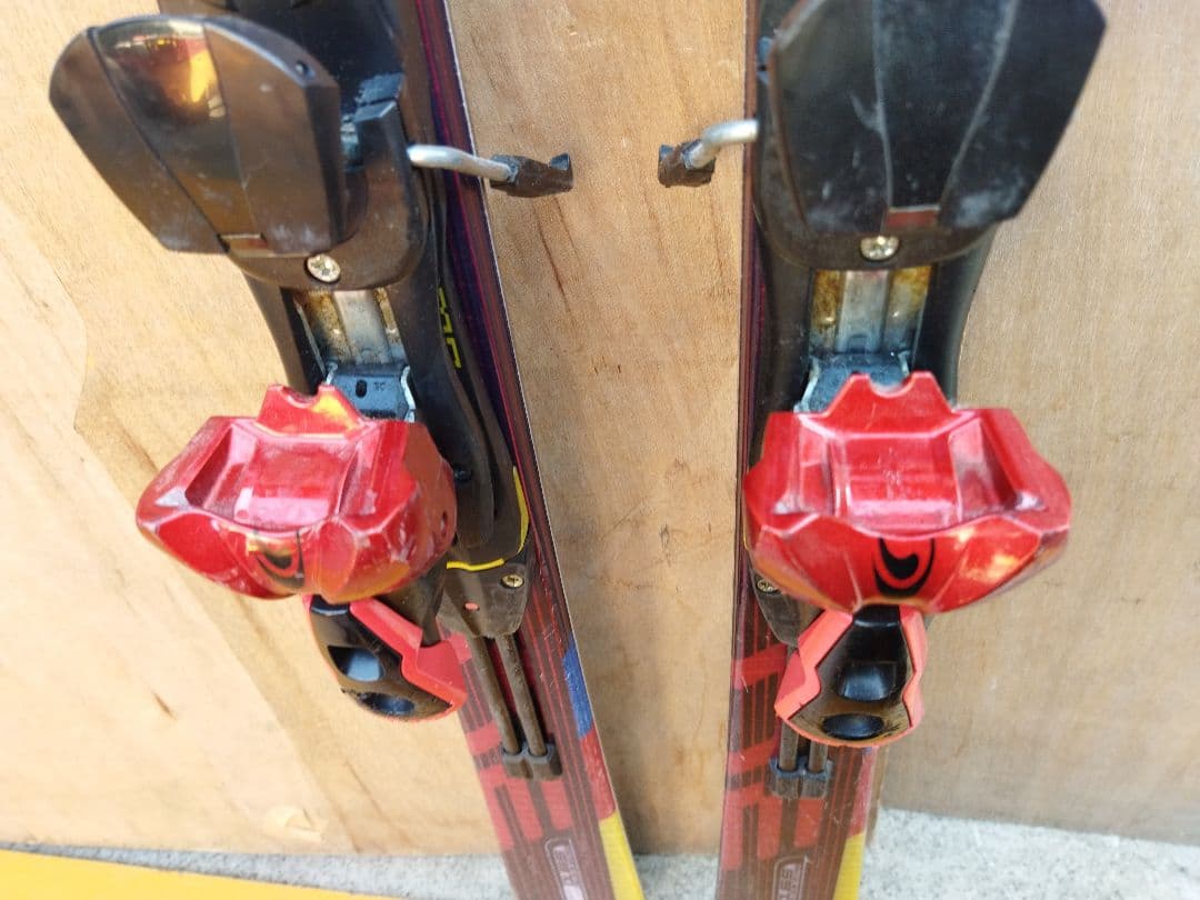 サロモン　SALOMON　EQUIPE 3V スキー板 レッド/イエロー