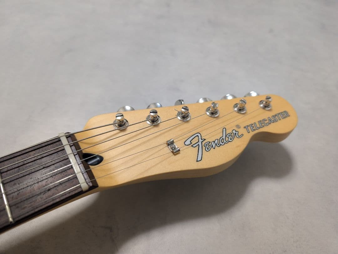 ギター Fender Kusumi Color Telecaster Thinline
