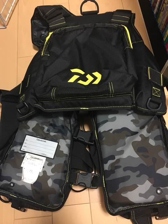 DAIWAフローティングベストDF-6206