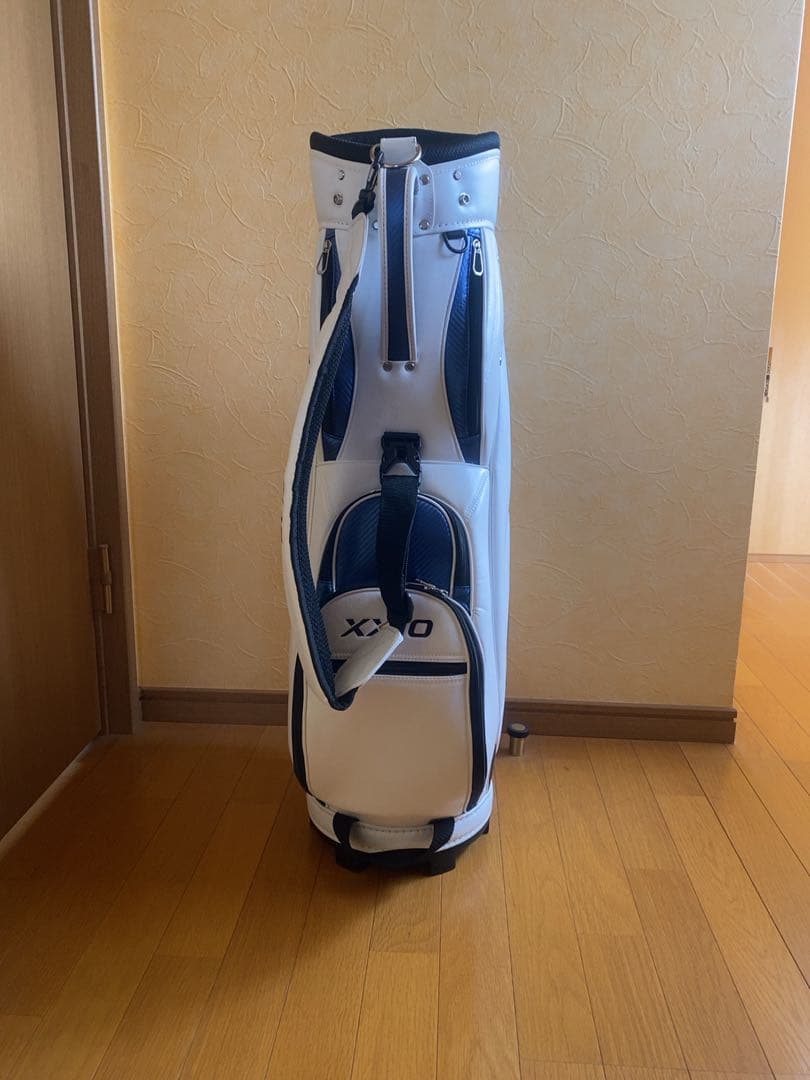 XXIO キャディバッグ ホワイト/ネイビー