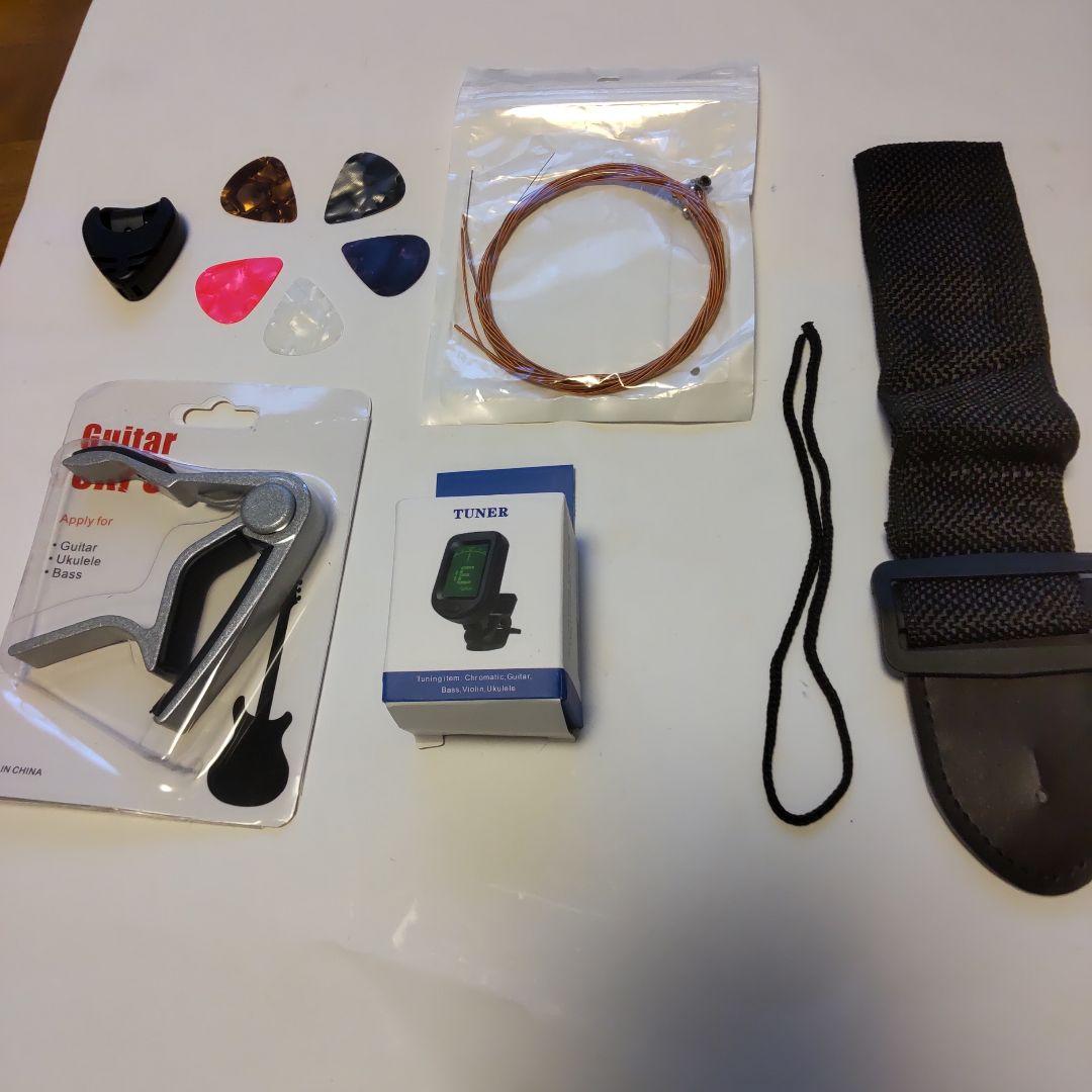 (新品！)ホワイトカッタウェイアコースティックギター