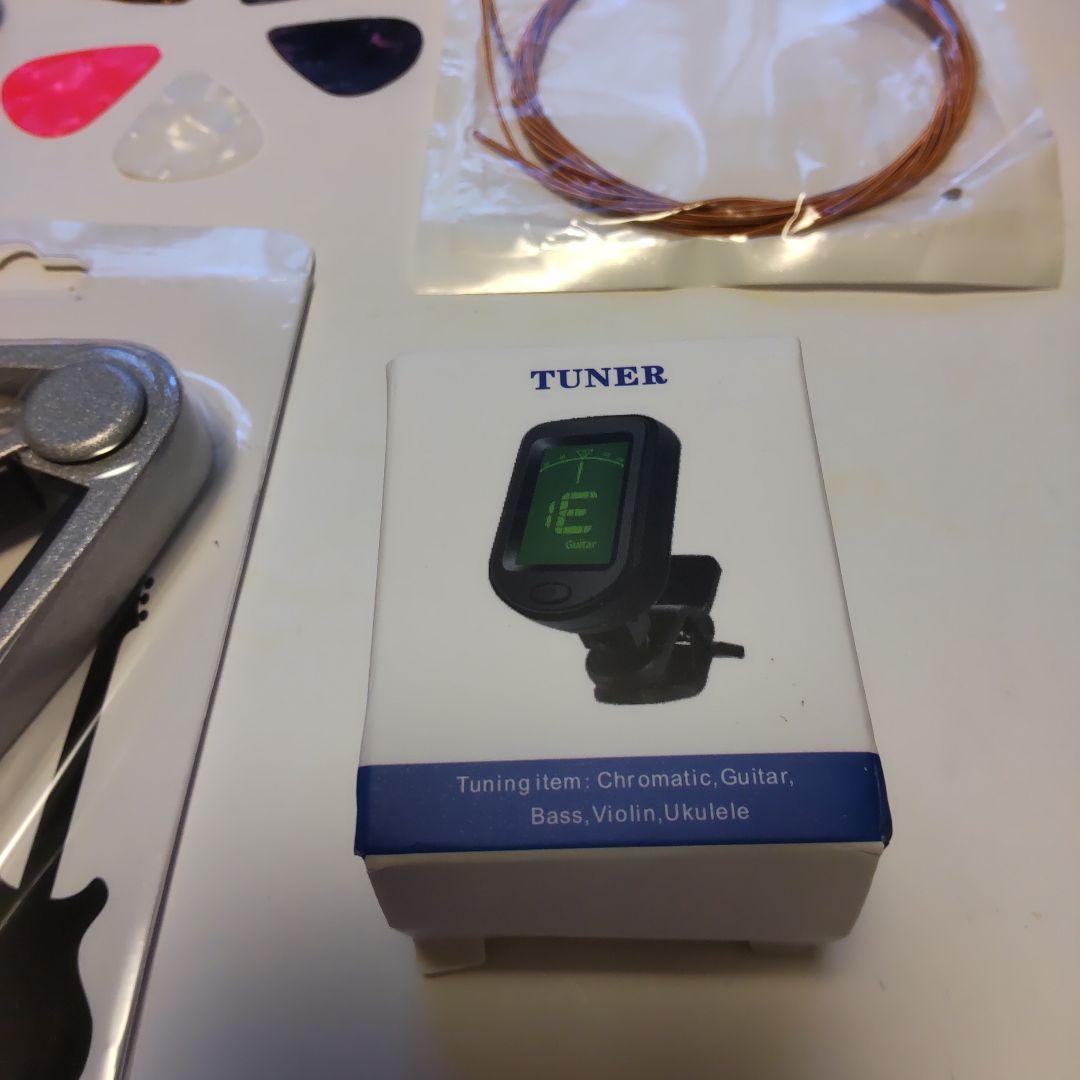 (新品！)ホワイトカッタウェイアコースティックギター