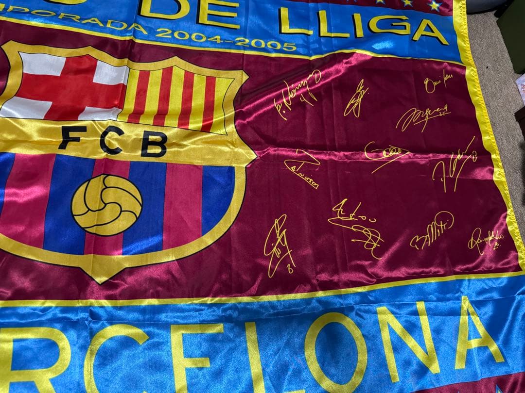 FCバルセロナ サイン入りフラッグ 2004-2005 現地購入
