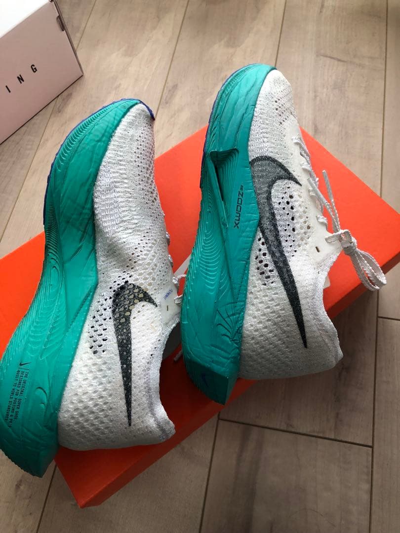 25cm ナイキズームＸヴェイパーフライネクスト％３　メンズ　箱あり