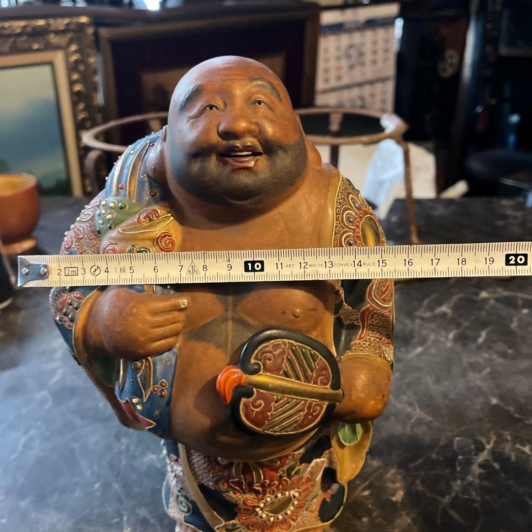 九谷焼布袋様 、明治期九谷焼 、九谷焼の布袋様の置物です。