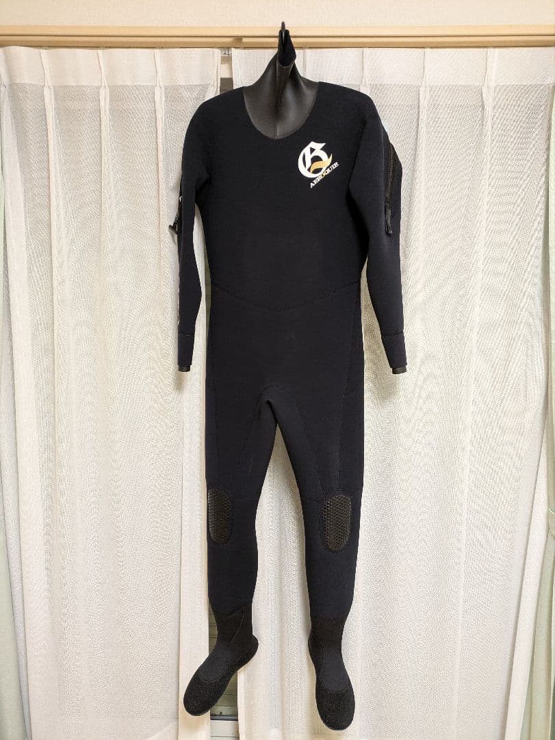 boss　AEROQUIP ドライスーツ