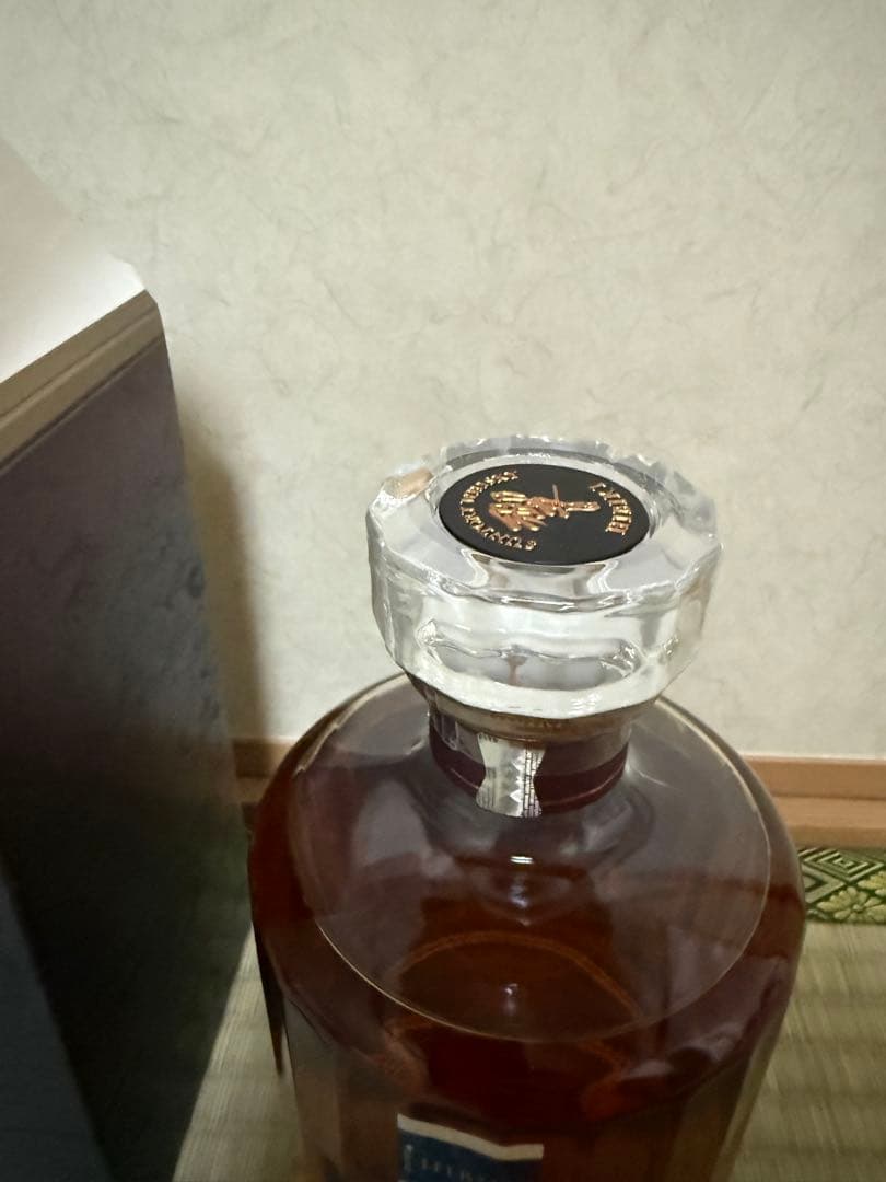 サントリーウイスキー　響21年　700ml 箱付き