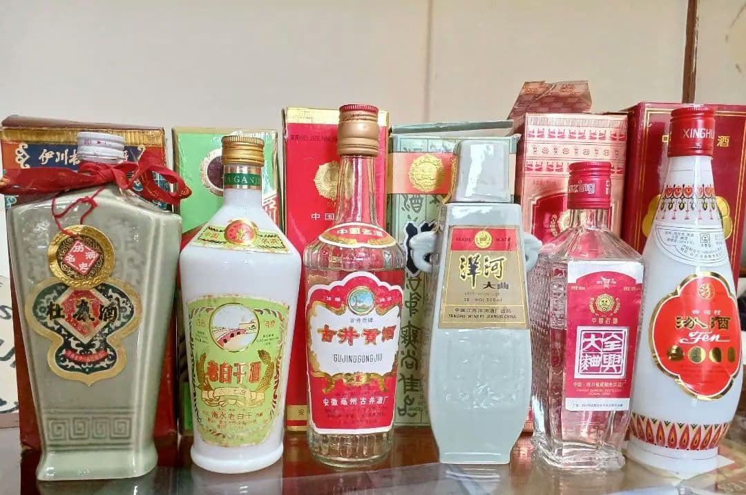 中国酒 古酒 6本 箱付き 未開栓 白酒 中国酒 貴州茅台酒 五粮液