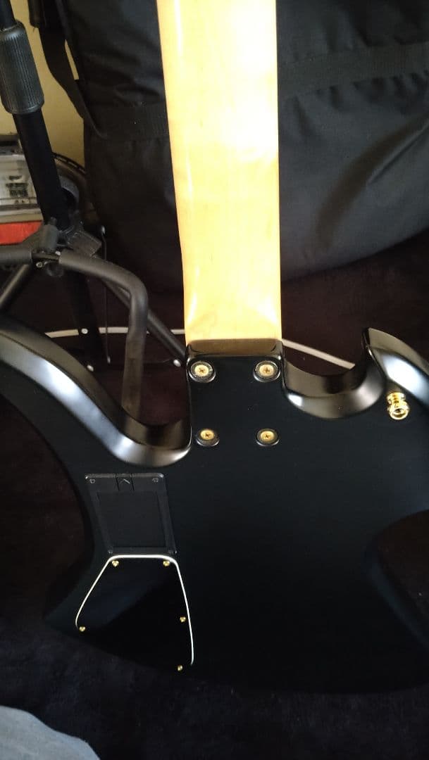 GWセール中　Burny MG125s 　本物　前期型　18v