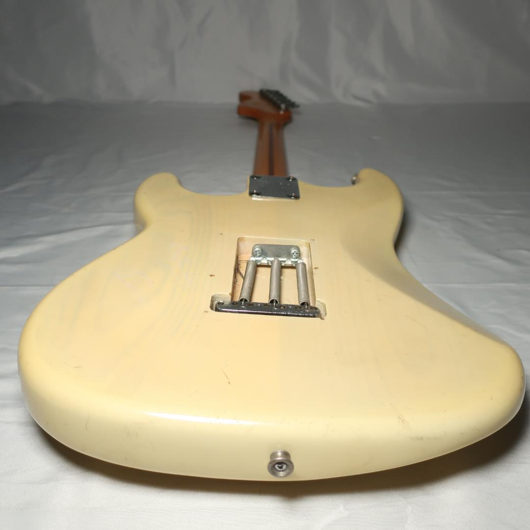 Aria ProⅡ STAGECASTER 1976 ハードケース付 マツモク製