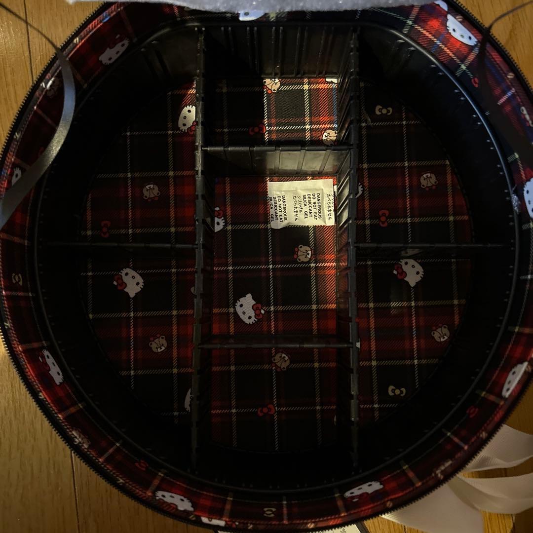 HELLO KITTY メイクボックス