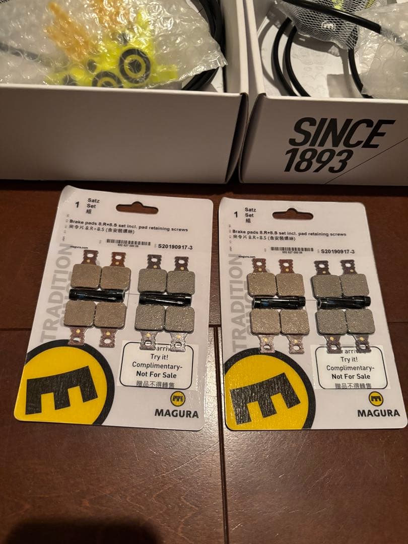 未使用 MAGURA MT7 RACELINE 前後セットマグラ レースライン