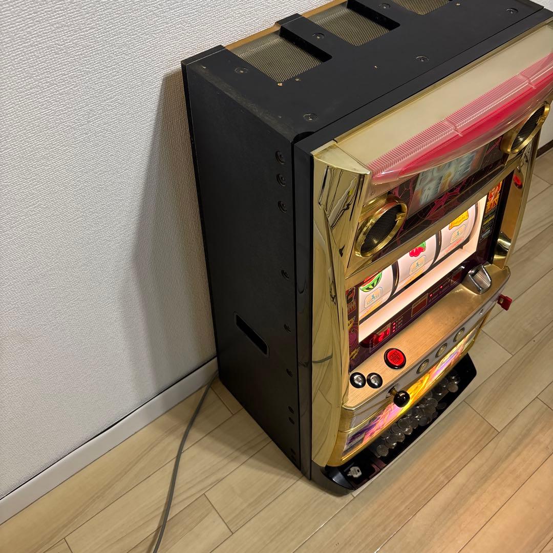 スロット実機　4号機　トゥームレイダー　レアパネル　ララ