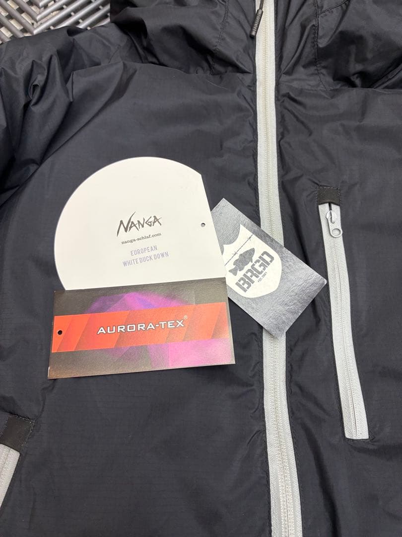 バスブリゲード×ナンガ！オーロラダウンジャケット 760！防水！ブラック&グレー