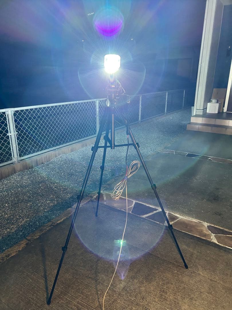 灯火採集　三脚型　ライトトラップ　HID 100w 紫外線放出加工済