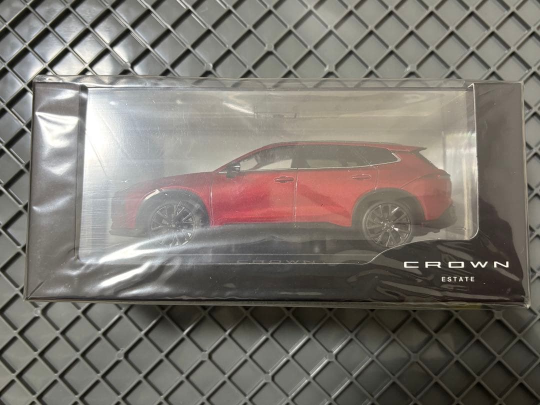 クラウンエステート エモーショナルレッドⅢ HEVモノトーン カラーサンプル