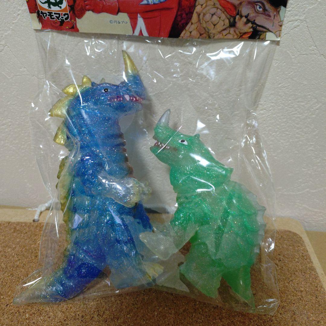 シーモンス、シーゴラスヤモマークの大怪獣シリーズ 2体セット　未開封品