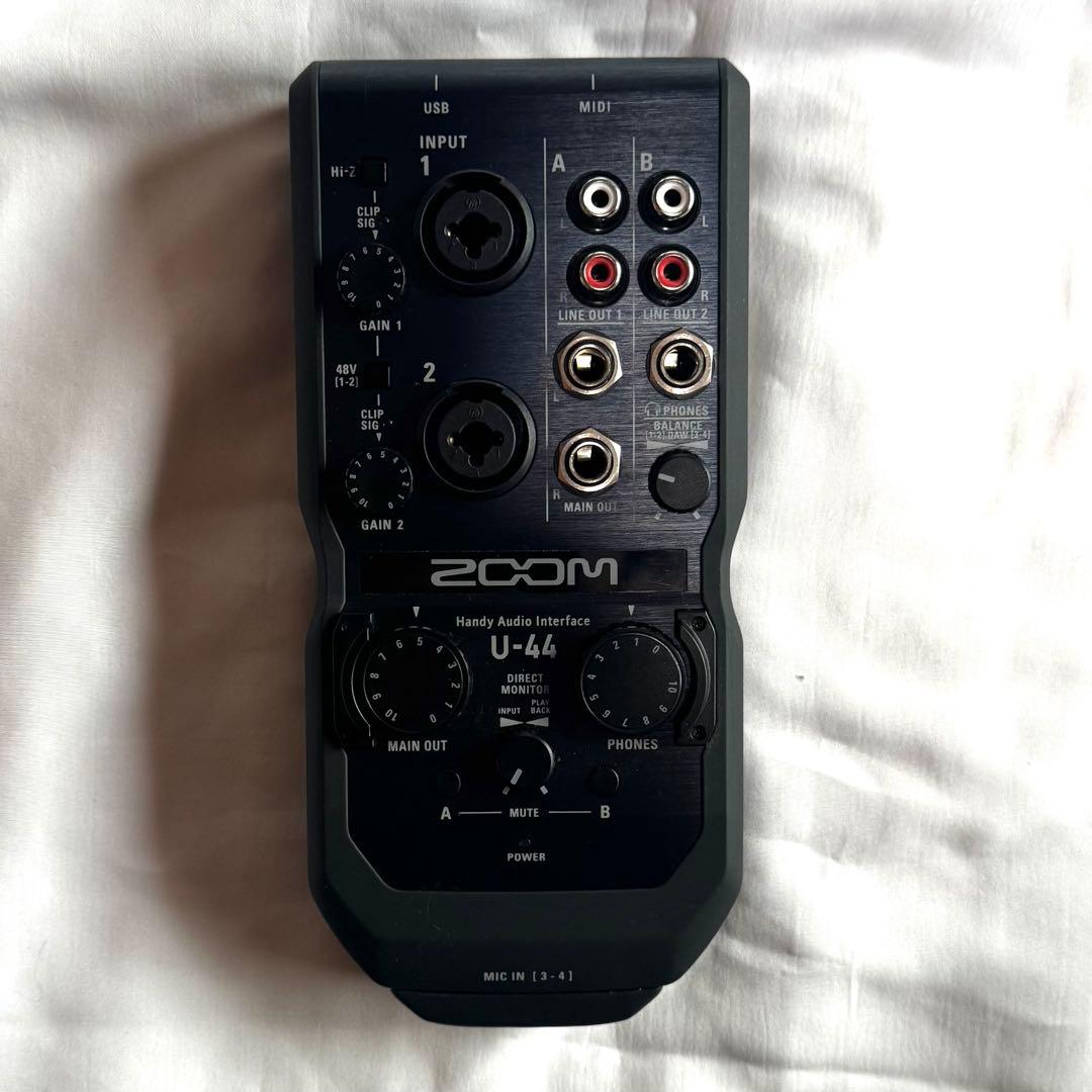 ZOOM U-44 オーディオインターフェイス