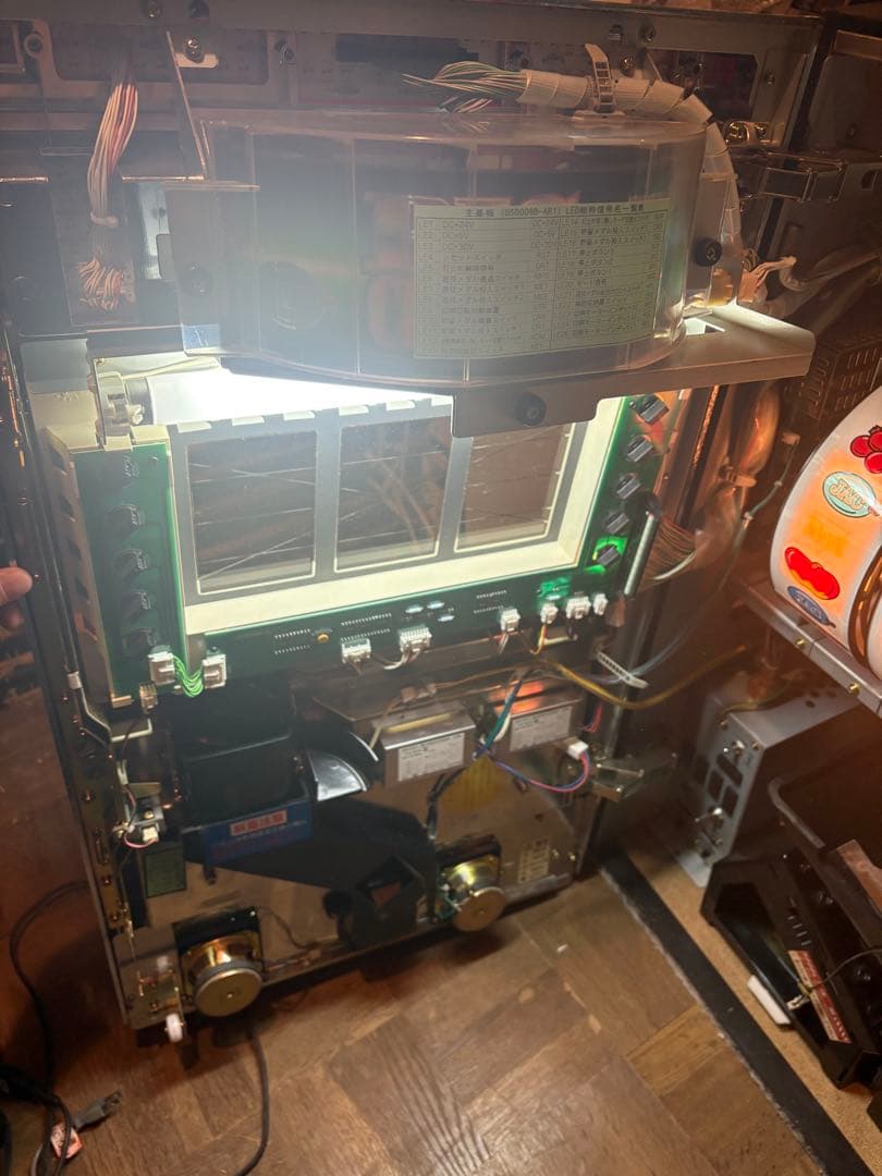 即遊戯可能 パチスロ実機 コンチネンタル4X レトロスロット 4号機