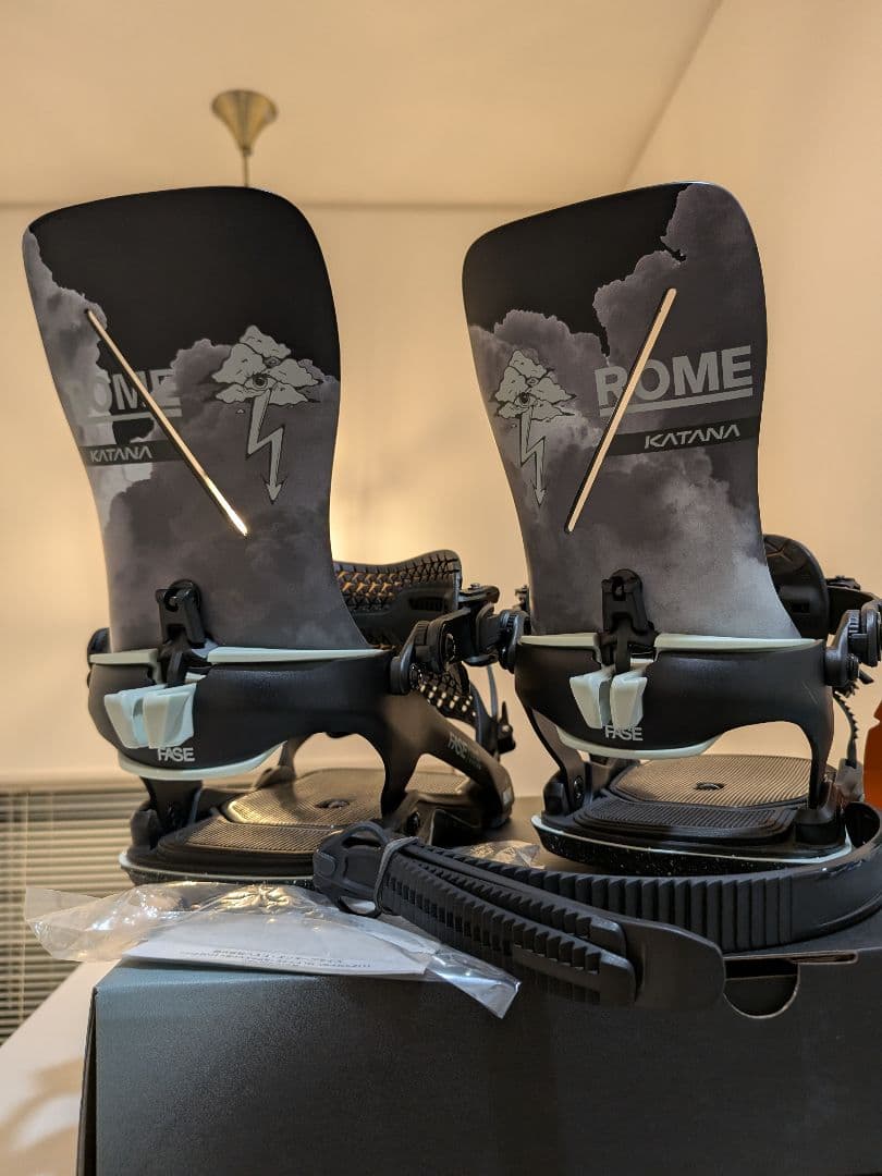 25/26 ROME Katana AW FASE™ Stale M/L 超美品