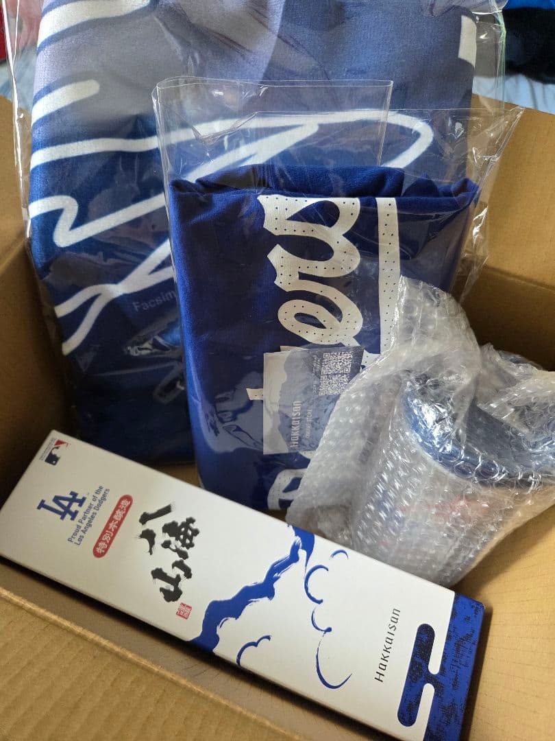 ドジャース Tシャツ タンブラー BIGタオル 特別本醸造八海山ブルーボトル