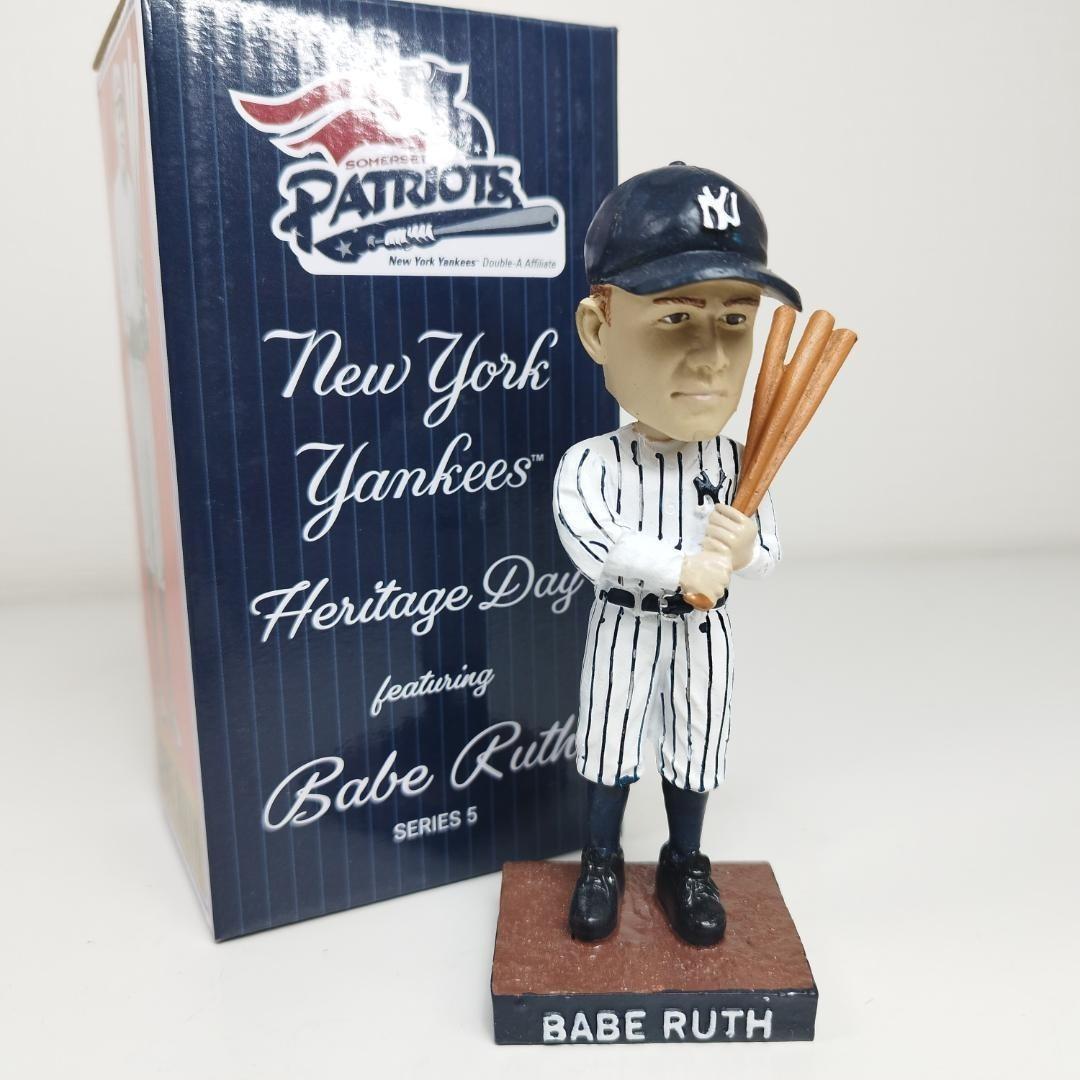 ベーブルース ヤンキース ボブルヘッド 首振り人形 バブルヘッド 新品 h505