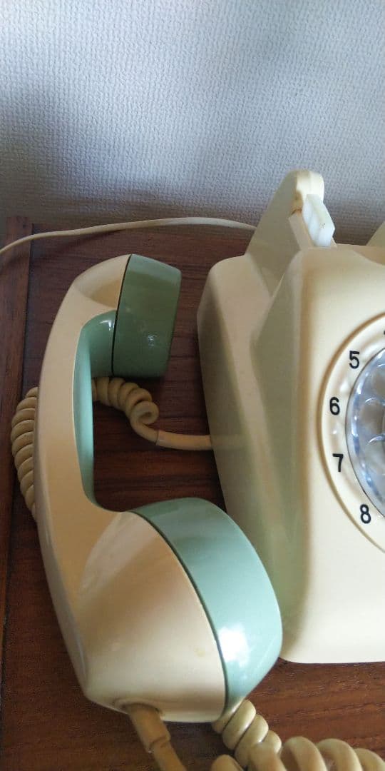 昭和レトロ電話機601-A2　アイボリー