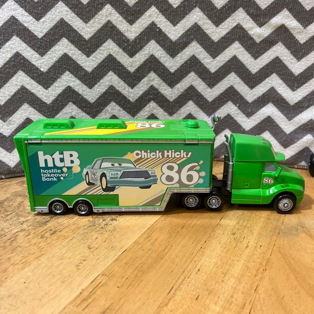 マテル　カーズ　チックヒックス 86 ハウラートレーラー、ピットクルーのセット