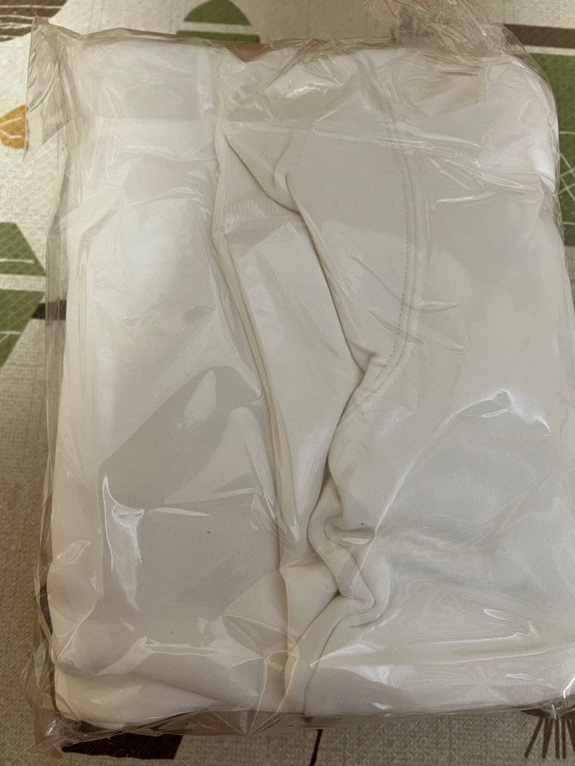 奈良美智のパーカー　Lサイズ