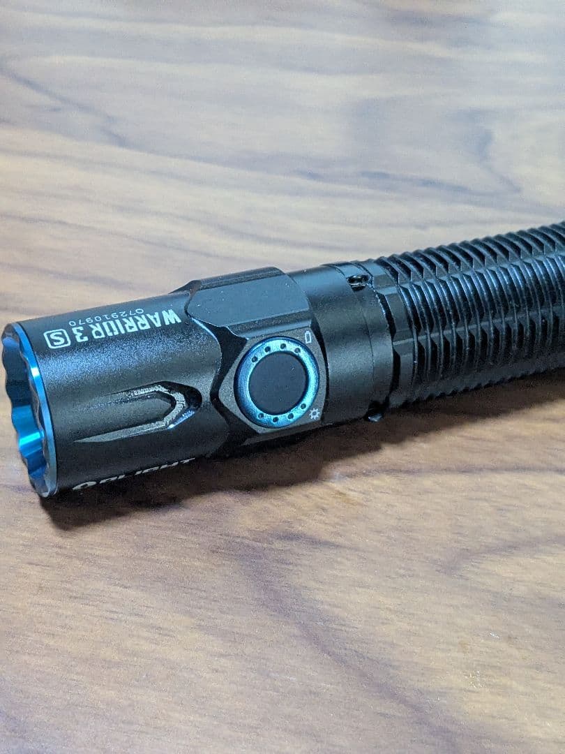 美品✨ OLIGHT WARRIOR 3S 懐中電灯 USB充電 ケース付