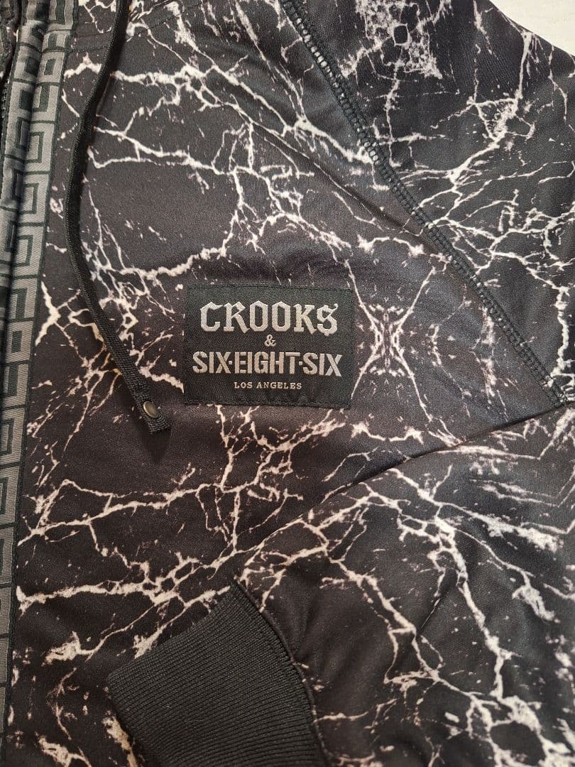 686 CROOKS&CASTLES コラボ 撥水パーカー　スノボウェア M