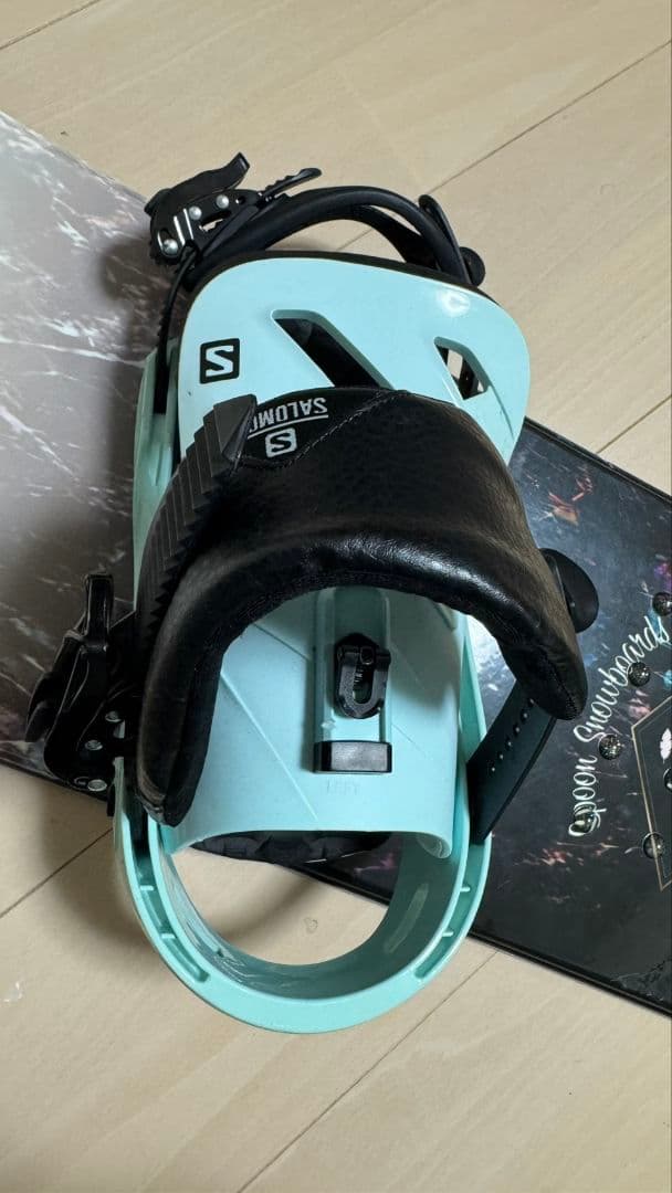 中古品！スノーボード Spoon　１4２＋SALOMONビンディング付き