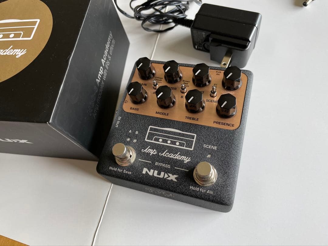 美品 NUX Amp Academy 純正アダプター未使用専用ケーブル付き・元箱