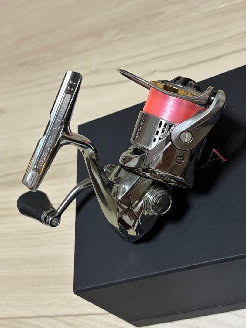 シマノ　18ステラ　C2000SHG 超美品　付属品完備