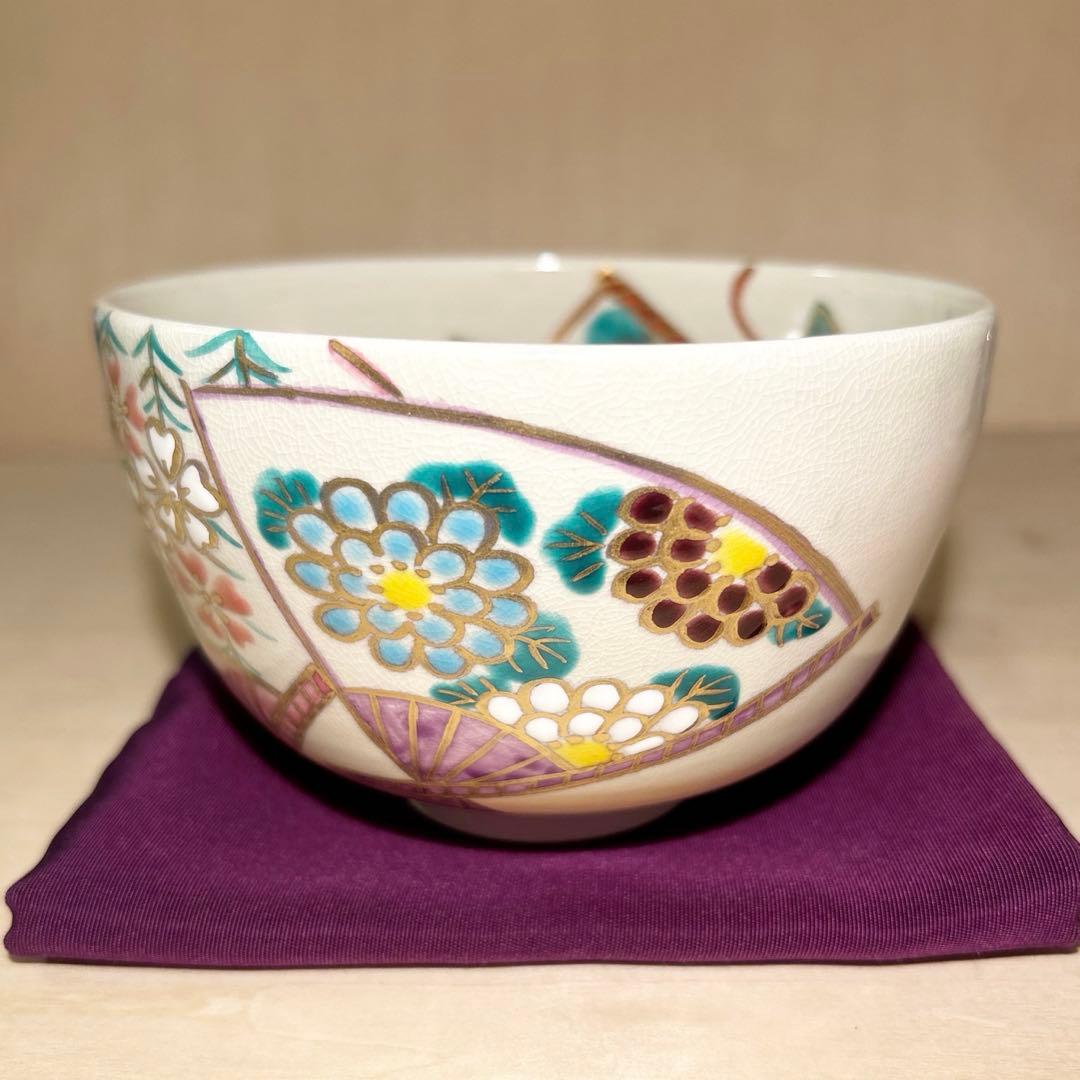 京焼　色絵　扇面　吉祥四季草花紋　四季草花　抹茶茶碗