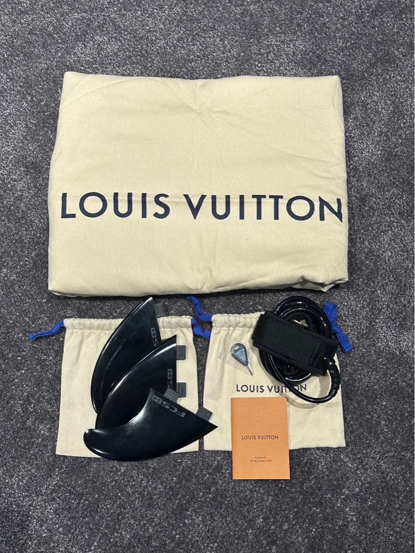 【激レア　世界に6個のみ】ルイ ヴィトン2018年春夏コレクション サーフボード