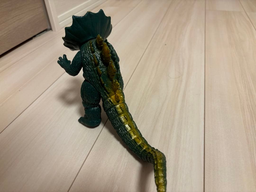 ジラース ソフビ