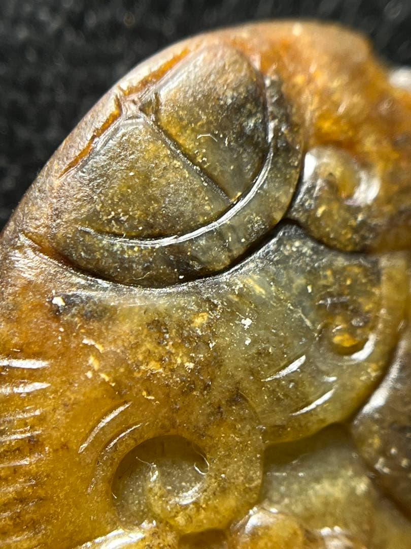 本物！貴重な手彫り和田玉ペンダント★籽料証明書つき