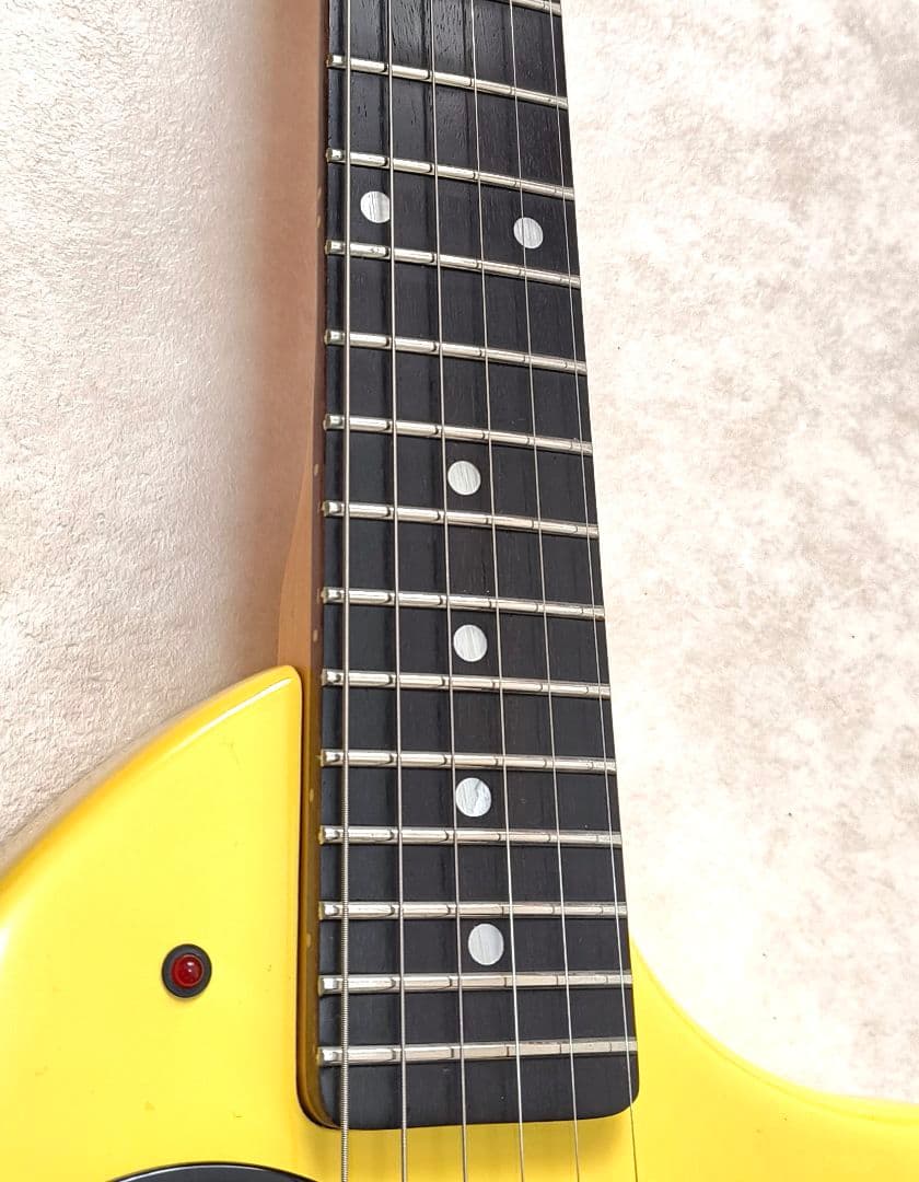 【超美品】ZO-3 イエロー アンプ内蔵ミニギター 専用イエローケース付