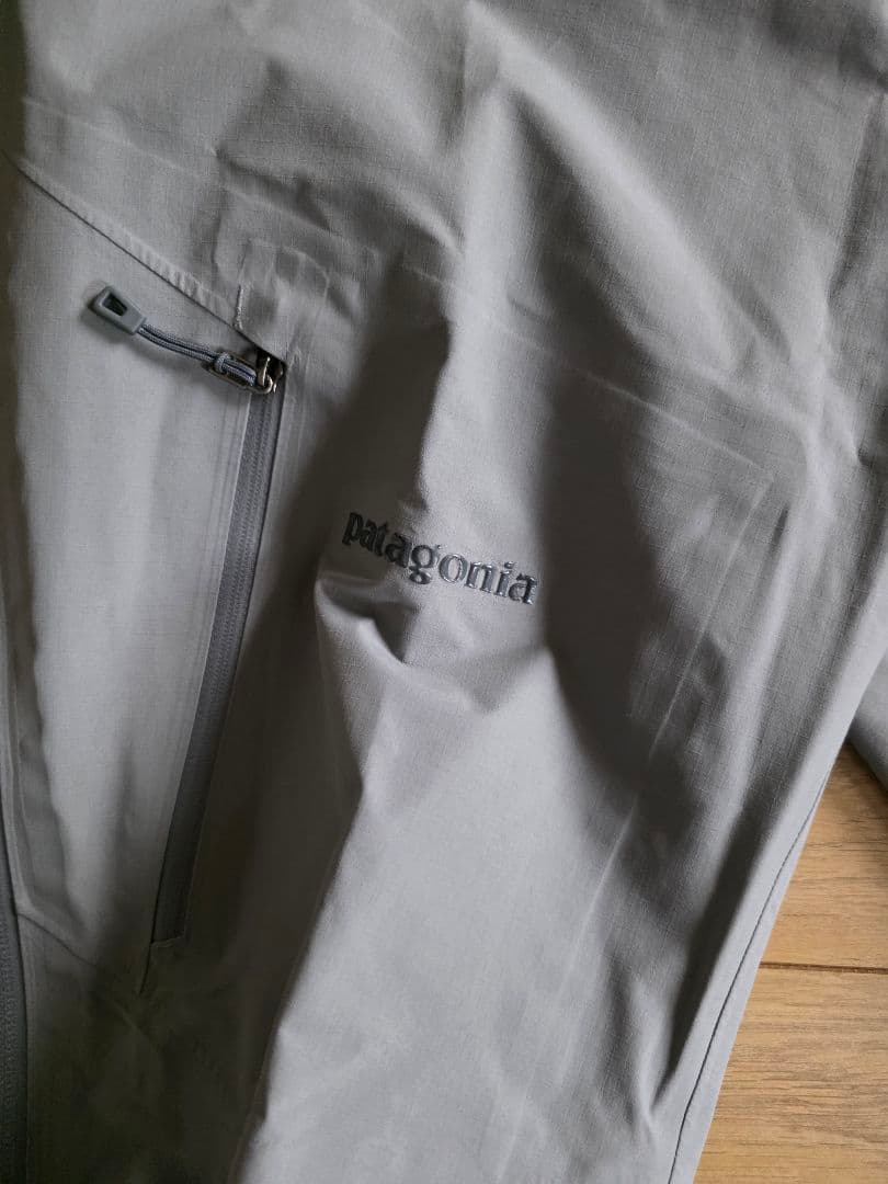 値下げ交渉OK パタゴニア　スーパーアルパインビブ　ゴアテックス