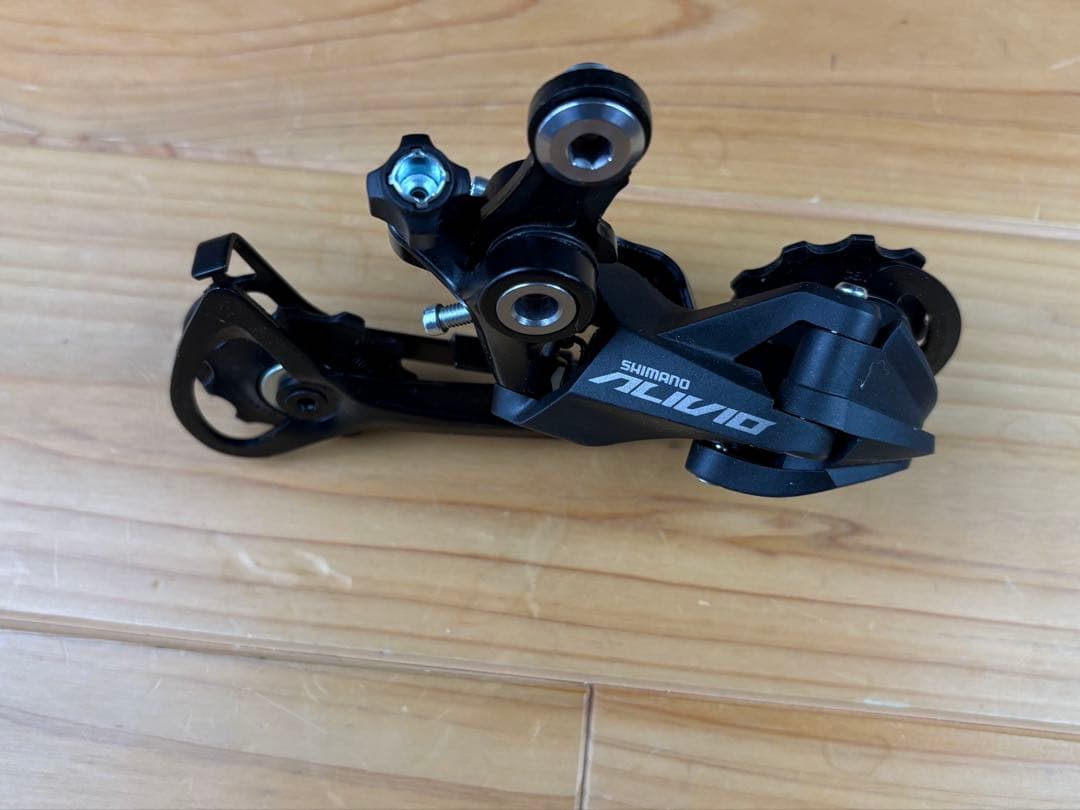 シマノ　アリビオ、ソラ混成 クランクセット