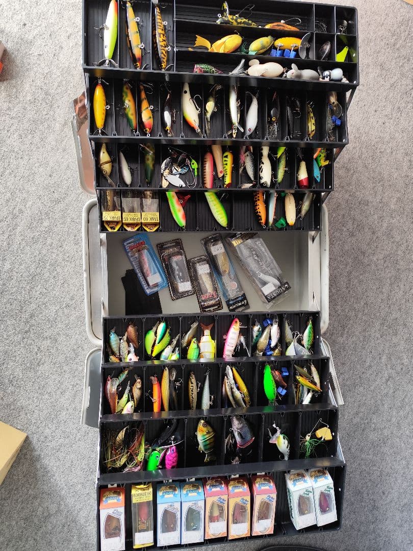 【中古＆未使用】　バスルアー100個以上まとめ売り