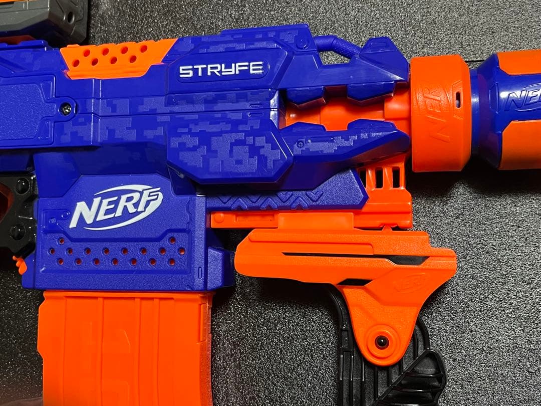 ナーフ エリート ストライフ CQ-10 STRYFE EU限定カラー