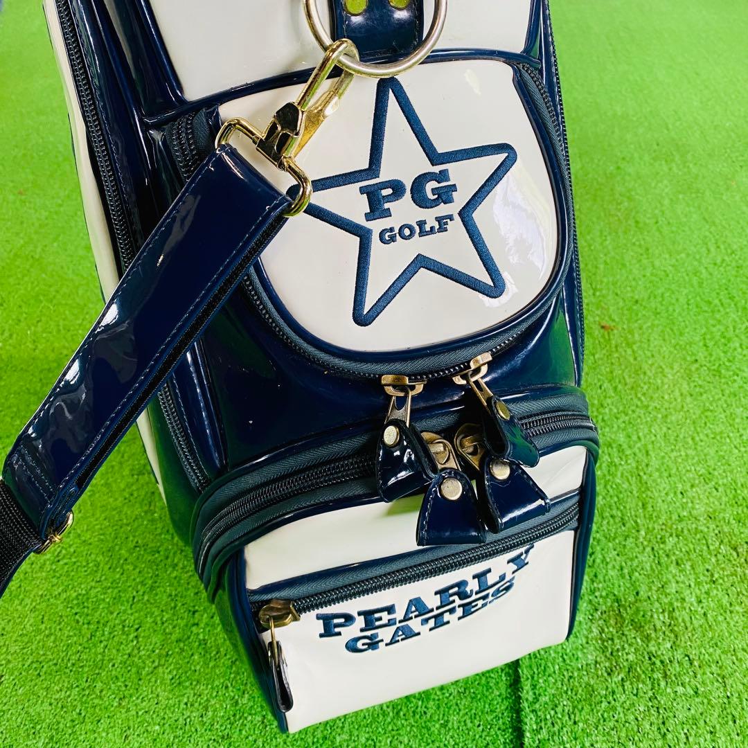 【人気＊定番 】PEARLY GATES　エナメルキャディバッグ　ロゴ　紺×白
