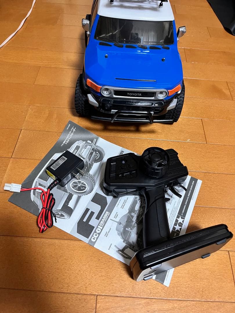 TOYOTA FJ Cruiser ラジコン 1/10スケール